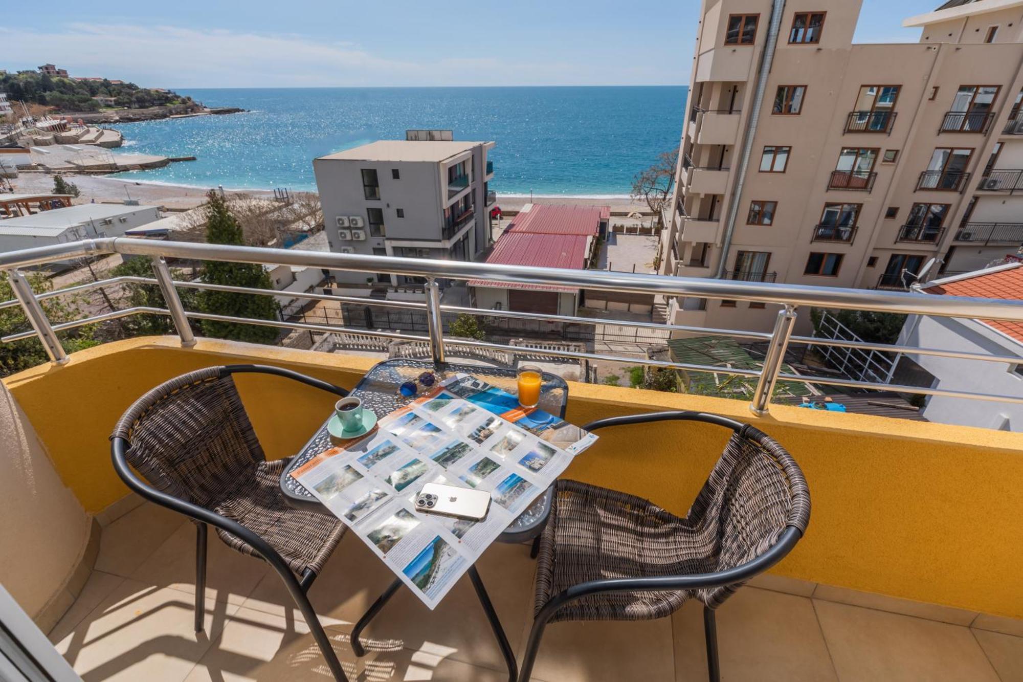 Apartments Добра-Вода Номер фото
